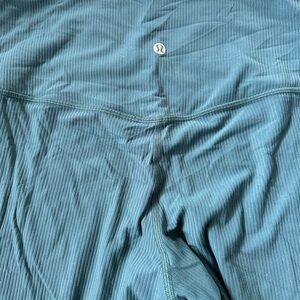 Lululemon ribbed Align leggings